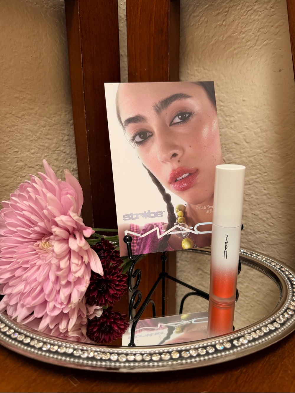 New..MAC Strobe Beam Liquid Blush